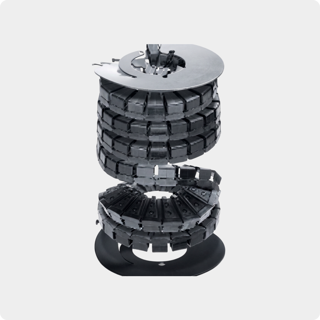 Twisterband e-chain